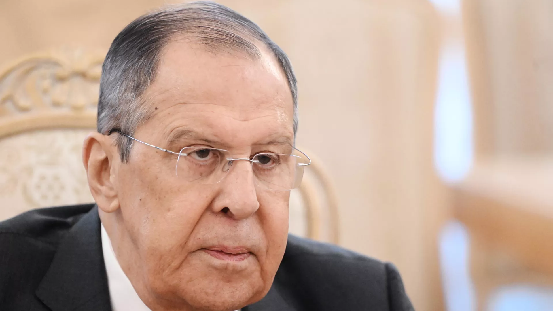 Lavrov’dan NATO’ya Kuzey Kutbu’ndaki tatbikatlara ‘askeri yanıt’ uyarısı