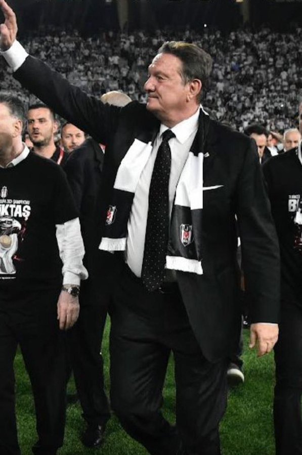 Beşiktaş Başkanı Hasan Arat, istifa etti