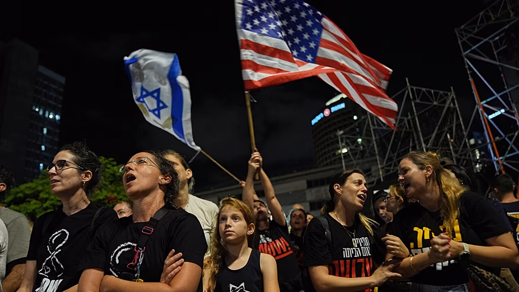 Tel Aviv’deki mitingde Trump coşkuyla alkışlandı, Netanyahu yuhalandı