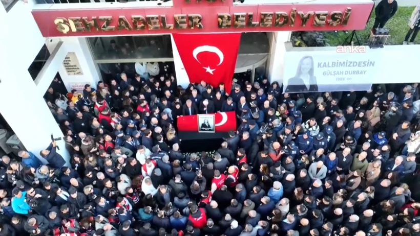 Gülşah Durbay’a veda: Özgür Özel’in gözyaşları…