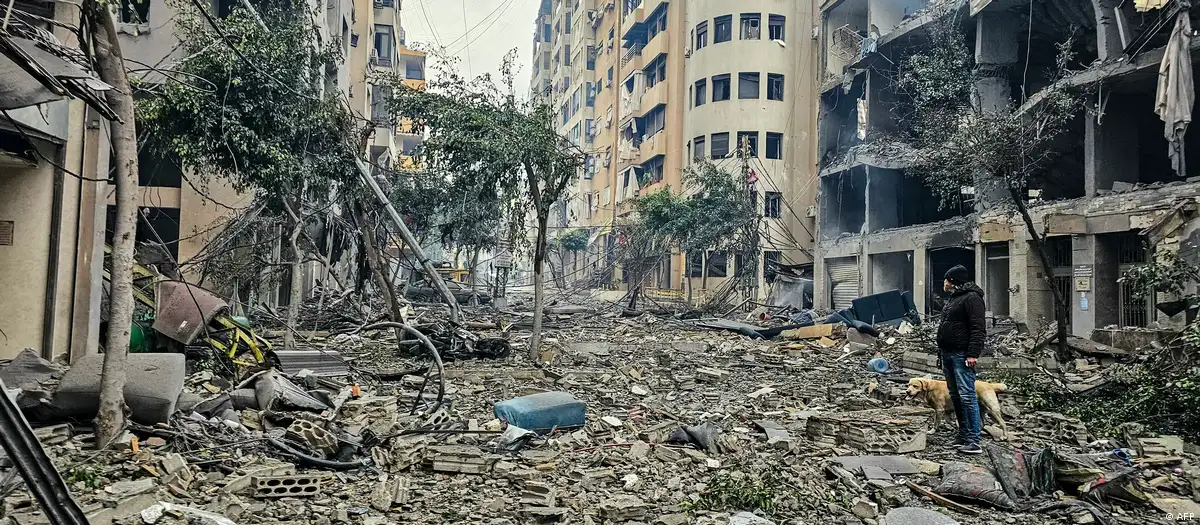 Katil İsrail ordusu Güney Lübnan’da sınırlı kara harekâtı başlattı