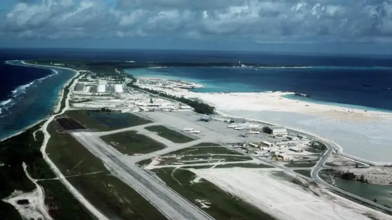 İran, Diego Garcia’daki İngiliz-ABD ortak üssüne füze saldırısı düzenledi