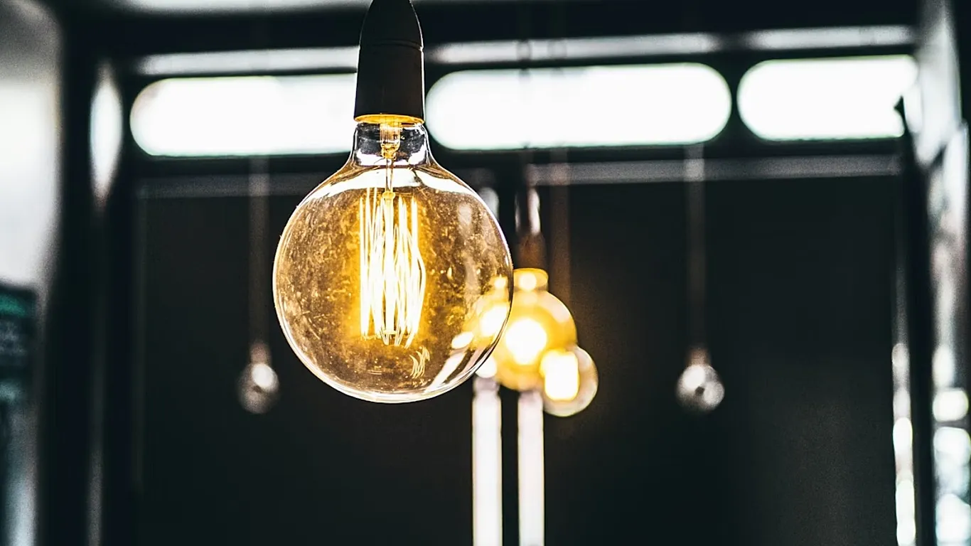 Elektrik ve doğal gaza yüzde 25 zam