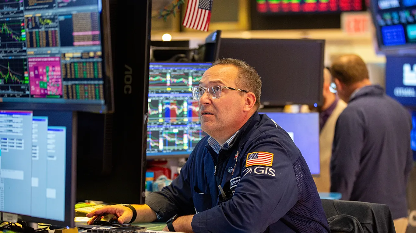 Brent petrol 97 doları aştı: Piyasalar ateşkese karşı temkinli