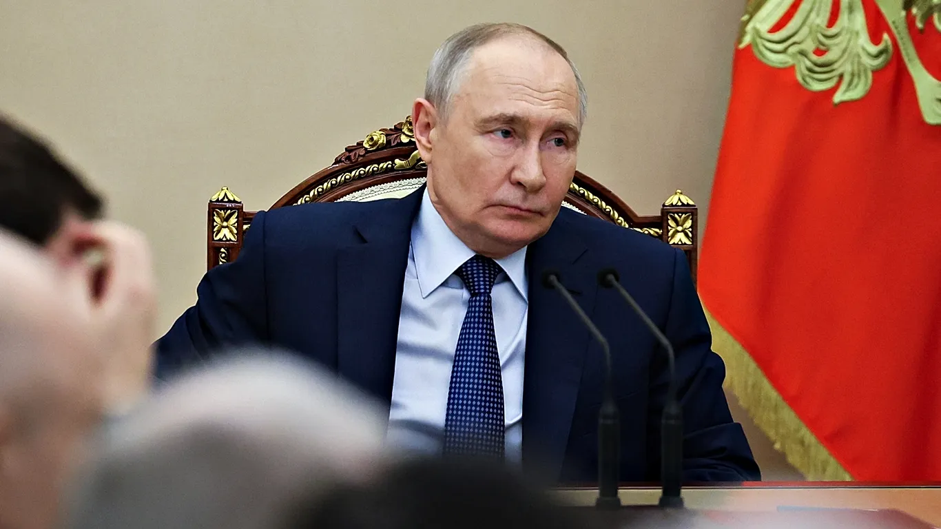 AB’den Rusya’ya yeni yaptırım paketi: Denizcilik yasağı bir kez daha askıya alındı