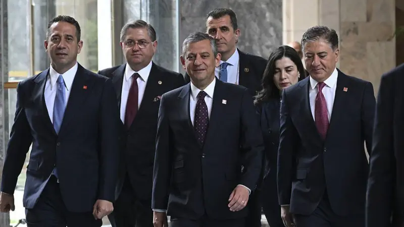 CHP’nin yol haritası: Muhalefet ‘demokrasi cephesi’nde buluşacak