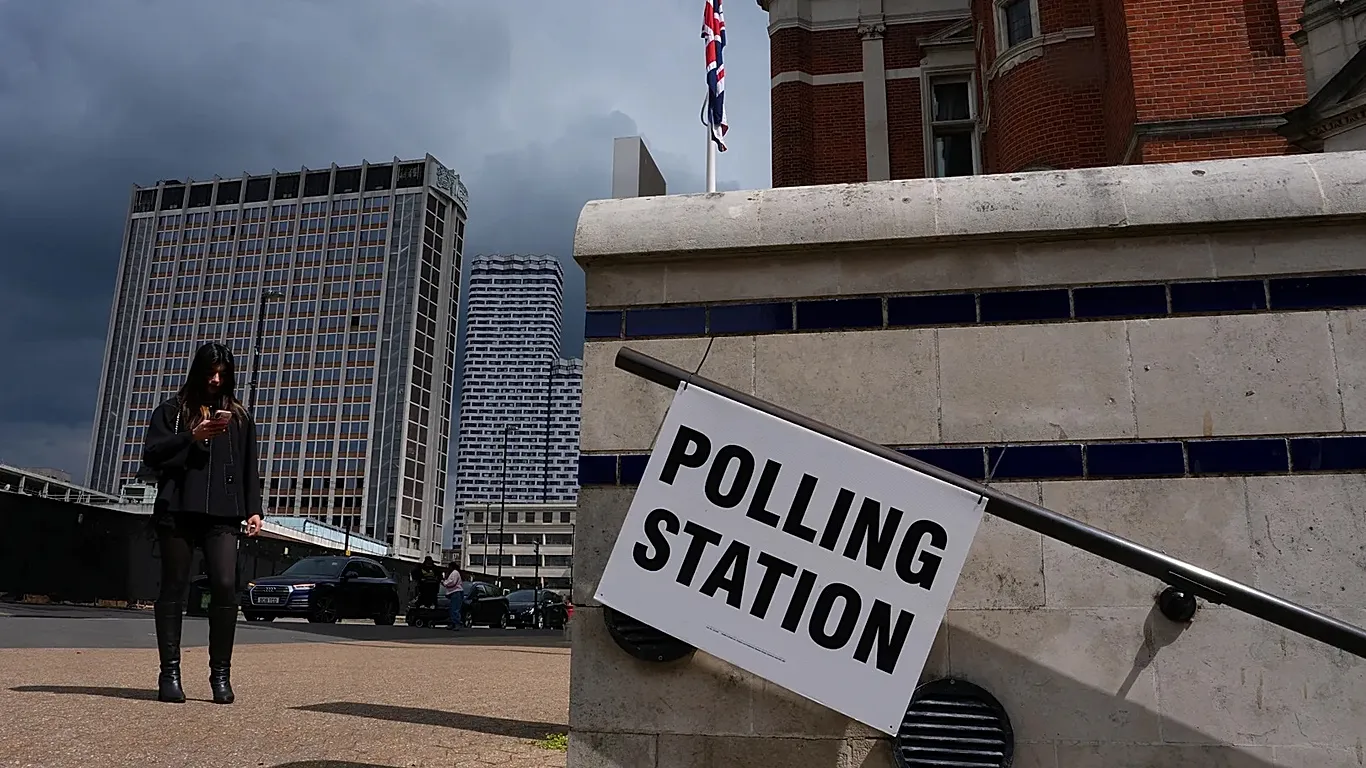 İngiltere’de yerel seçimler: Reform UK yükselirken, İşçi Partisi geriledi