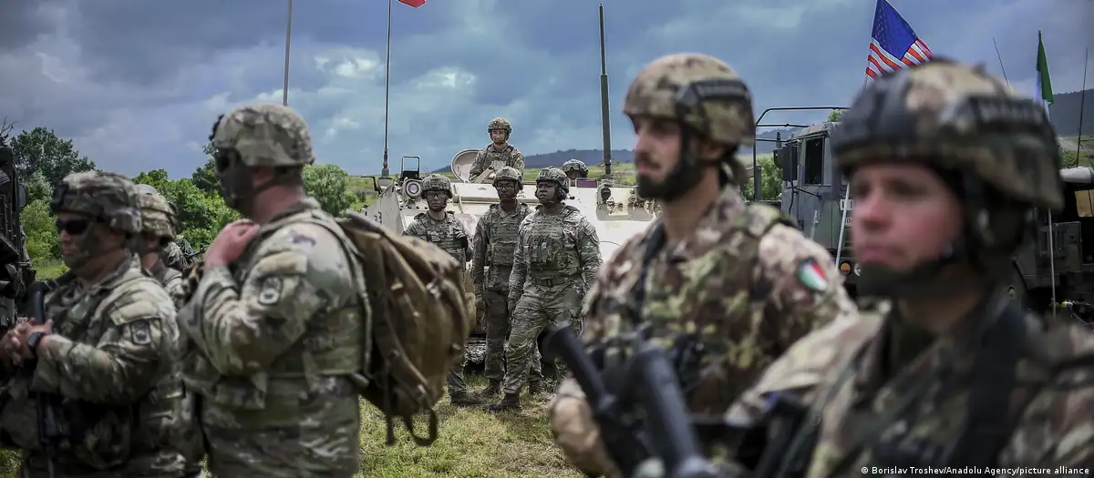 ABD Avrupa’daki savaş tugaylarını azaltıyor