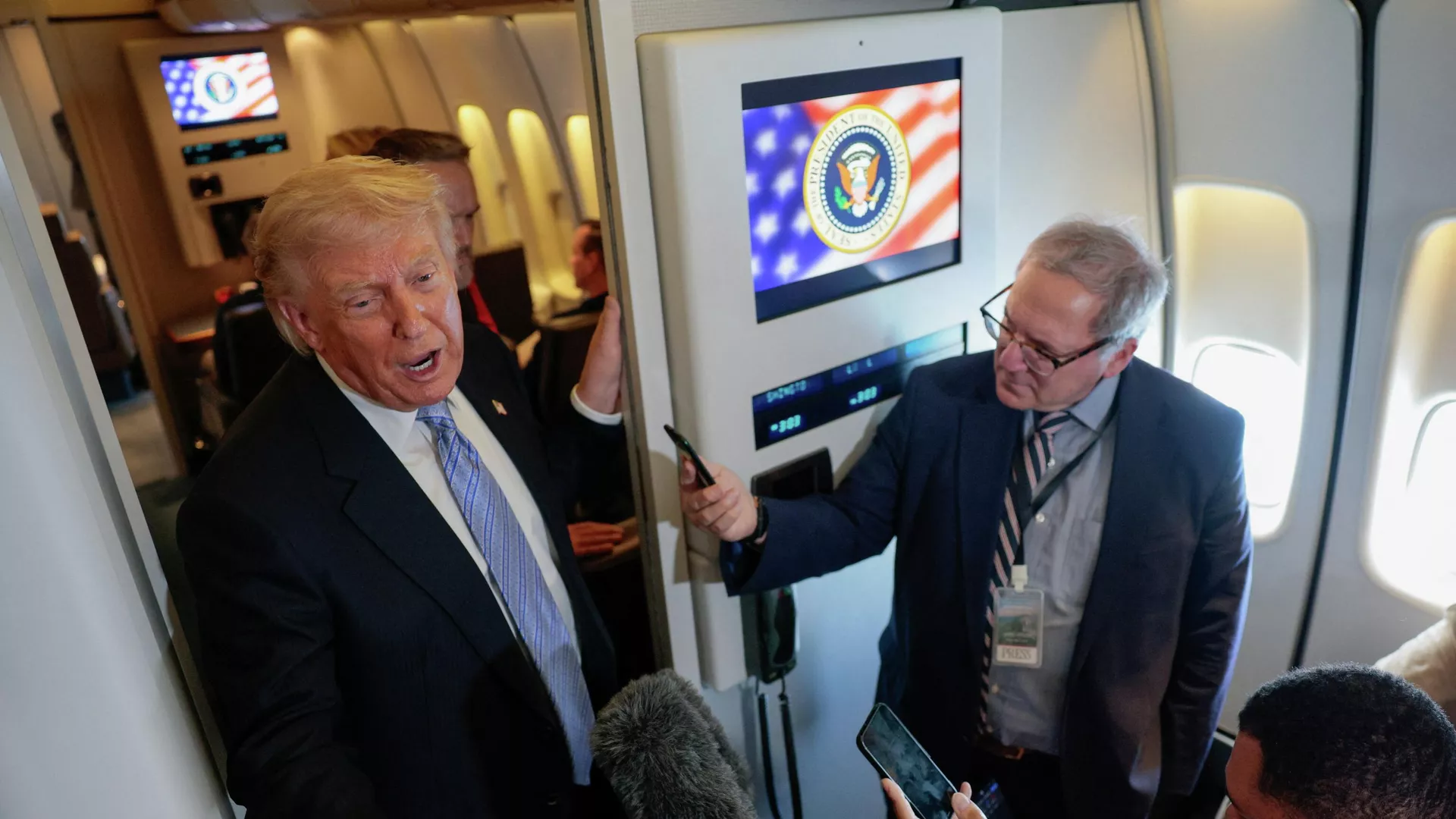 Trump: Bu gece İran’a çok sert darbe indireceğiz