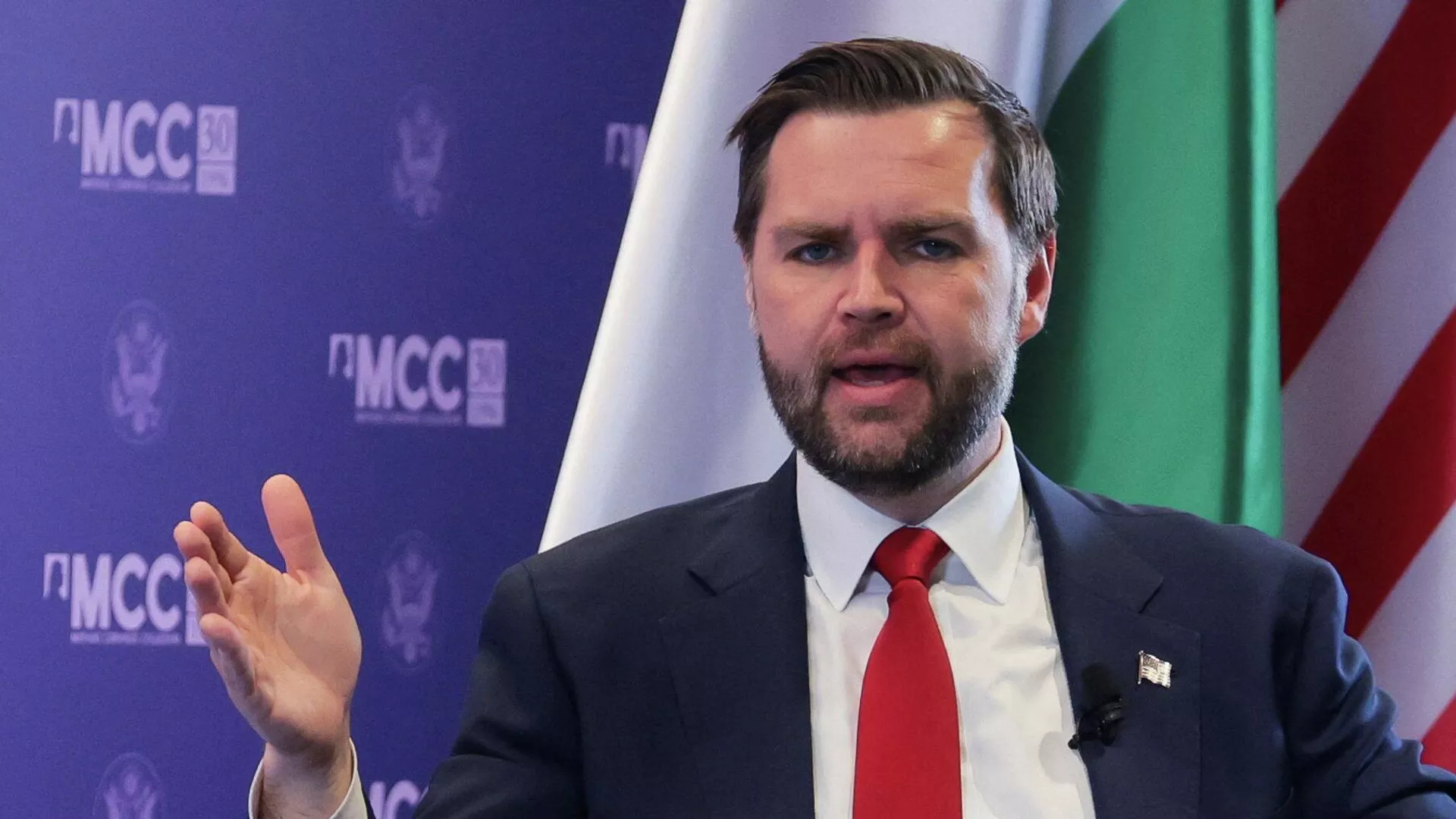 Vance, İsrail’e sert çıkıştı: ‘Vatanınızı koruyan silahlar Amerikan vergi mükelleflerinin parasıyla finanse edildi’