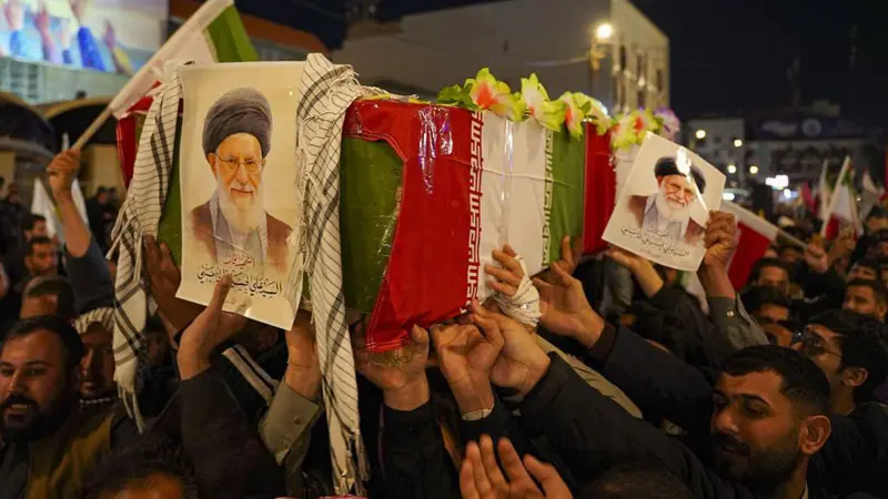 İmam Ali Hamaney’in cenaze töreni Tahran’da başladı