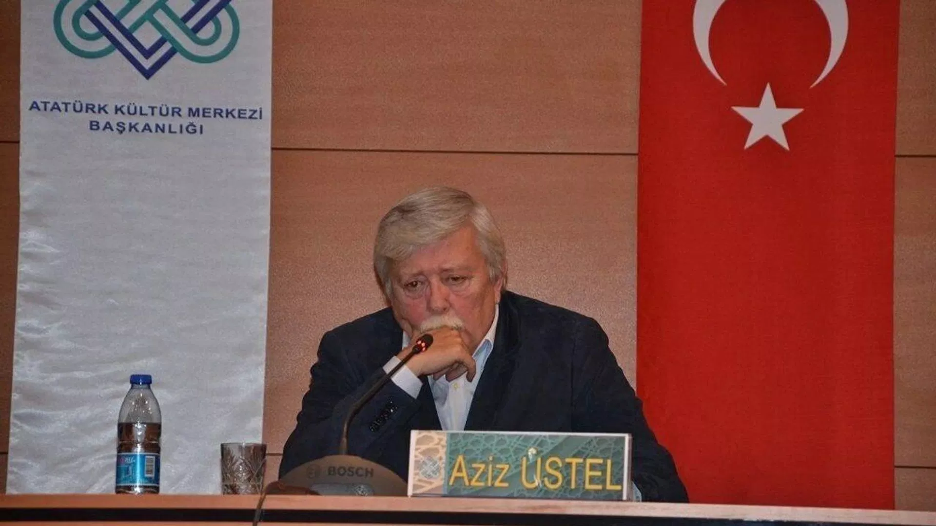 Gazeteci ve televizyoncu Aziz Üstel yaşamını yitirdi.