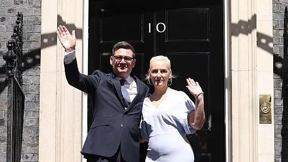 Andy Burnham İngiltere başbakanı oldu