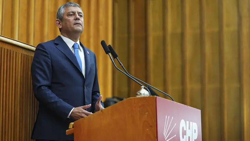 Özgür Özel’in CHP’de son grup toplantısı: ‘Yeni partimizi kuruyoruz’