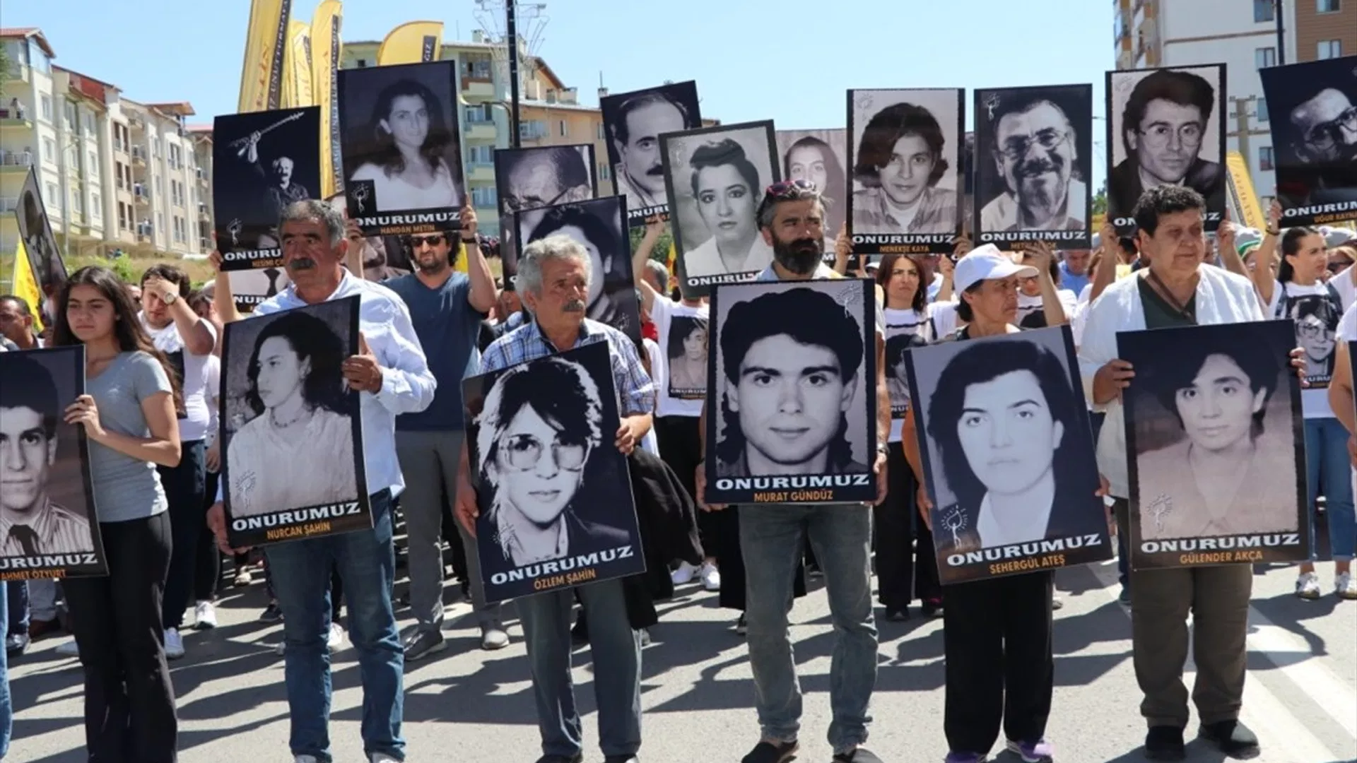Anayasa Mahkemesi’nden Madımak davası kararı: Ailelere tazminat ödenecek