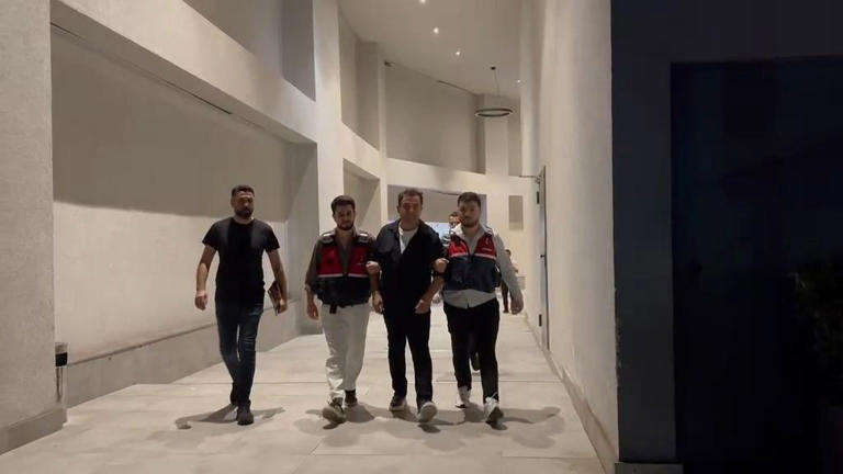 Cem Küçük soruşturması kapsamında TV programcısı Tahir Sarıkaya gözaltına alındı
