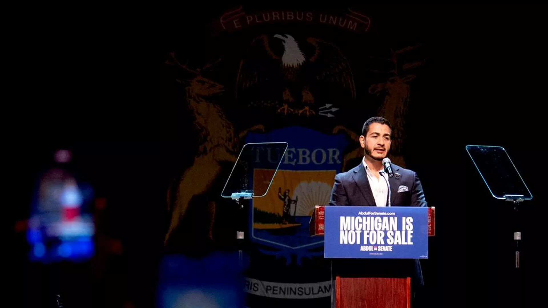 İsrail yanlısı lobi Michigan’da yenildi: İlk Müslüman Senato adayı Abdul El-Sayed ön seçimleri kazandı
