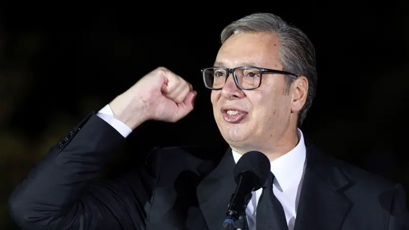 Sırbistan’da Cumhurbaşkanı Vucic istifa etti, erken seçimlerin önü açıldı