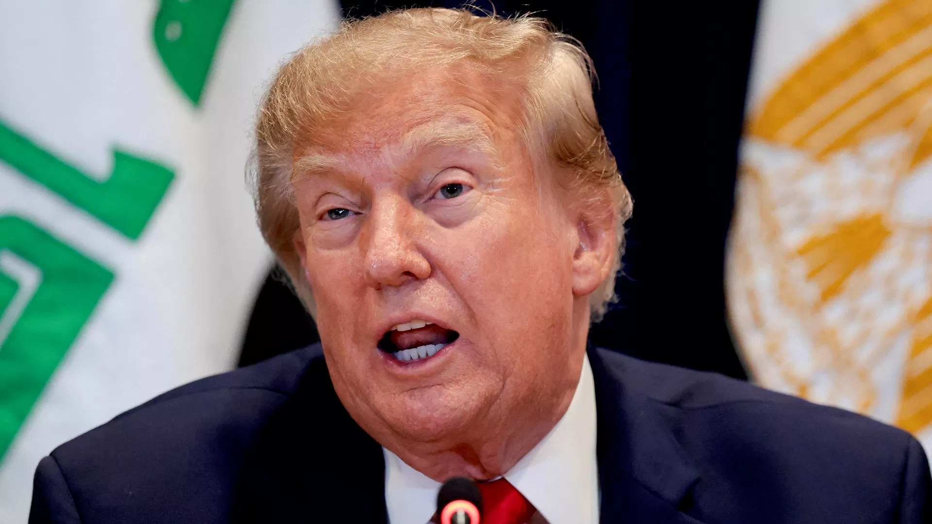 İran’dan Trump’ın ‘bombaların anası’ tehdidine yanıt