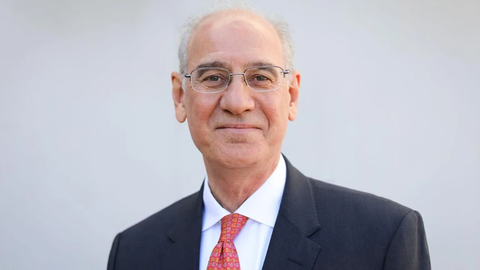 Harvard Üniversitesi’nin ilk Türk dekanı Prof. Dr. Rıfat Atun kimdir?
