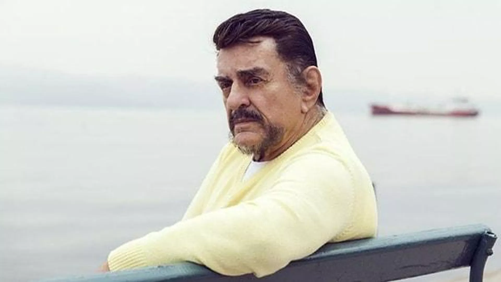 Sanatçı Alpay hayatını kaybetti
