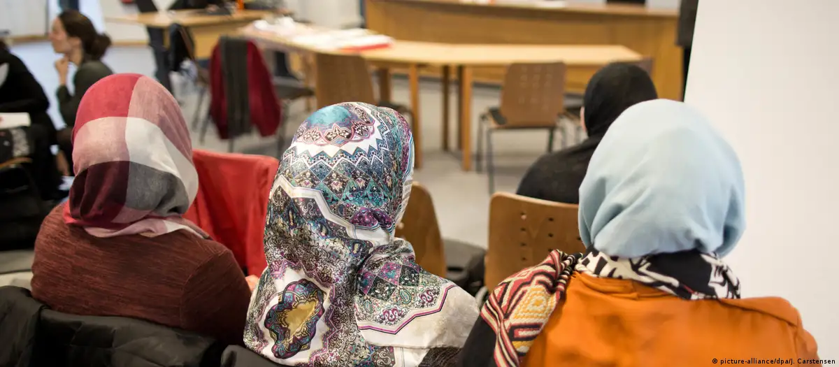 Berlin mahkemesi: Okulda namaz yasaklanabilir