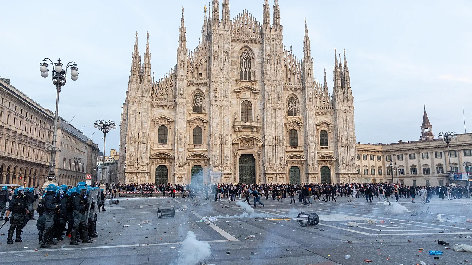 Hayat pahalılığı protestoları: Milano’da 50 gözaltı, Torino ve Bologna’da da çatışma
