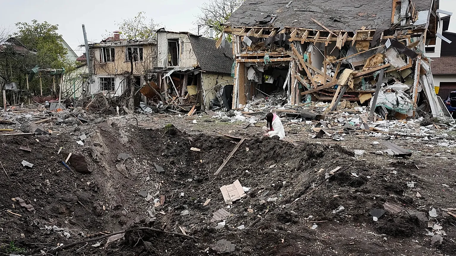Rusya, Kiev’in tarihi merkezini misket başlıklı füzeyle vurdu